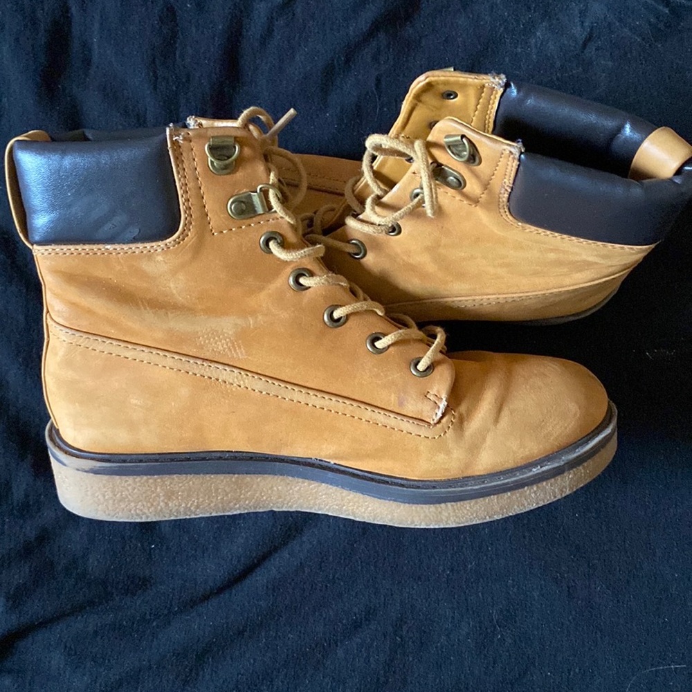 MIA Prepster Lace-up boots - Size 7